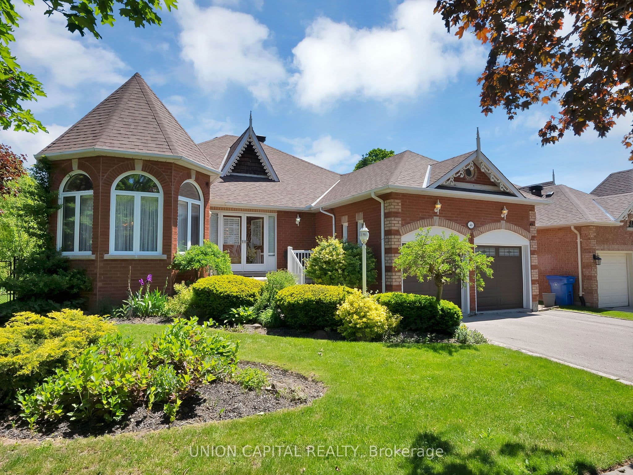 40 Sisman Avenue