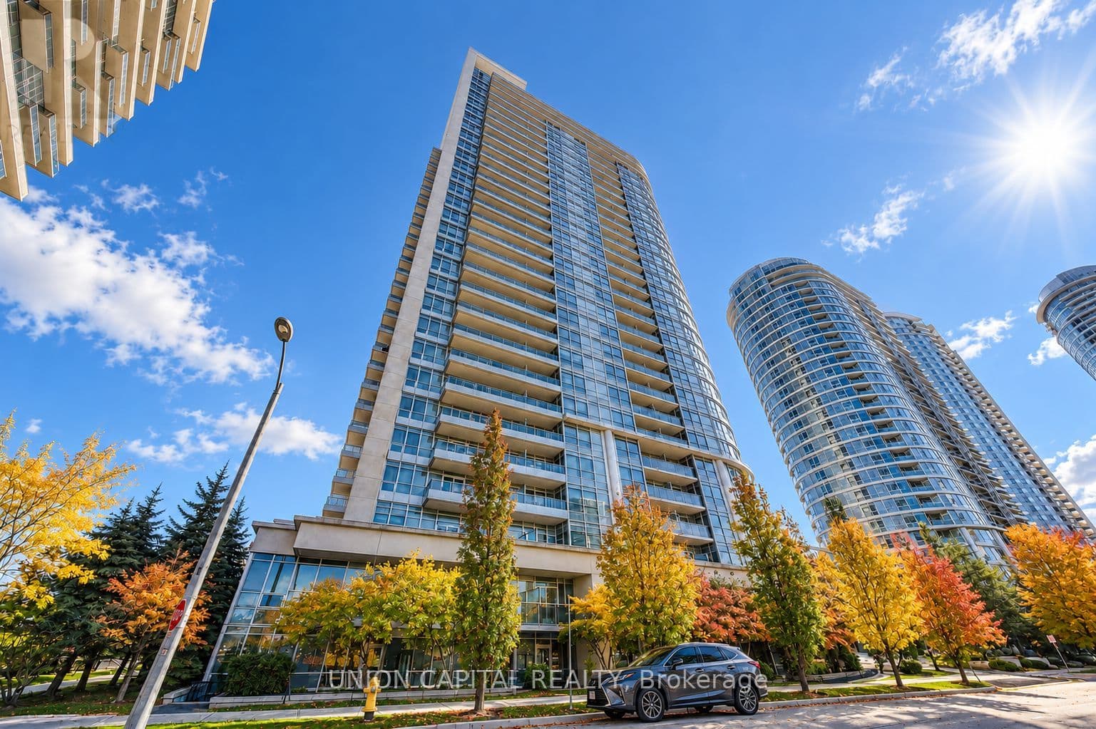 181 Village Green Square #214