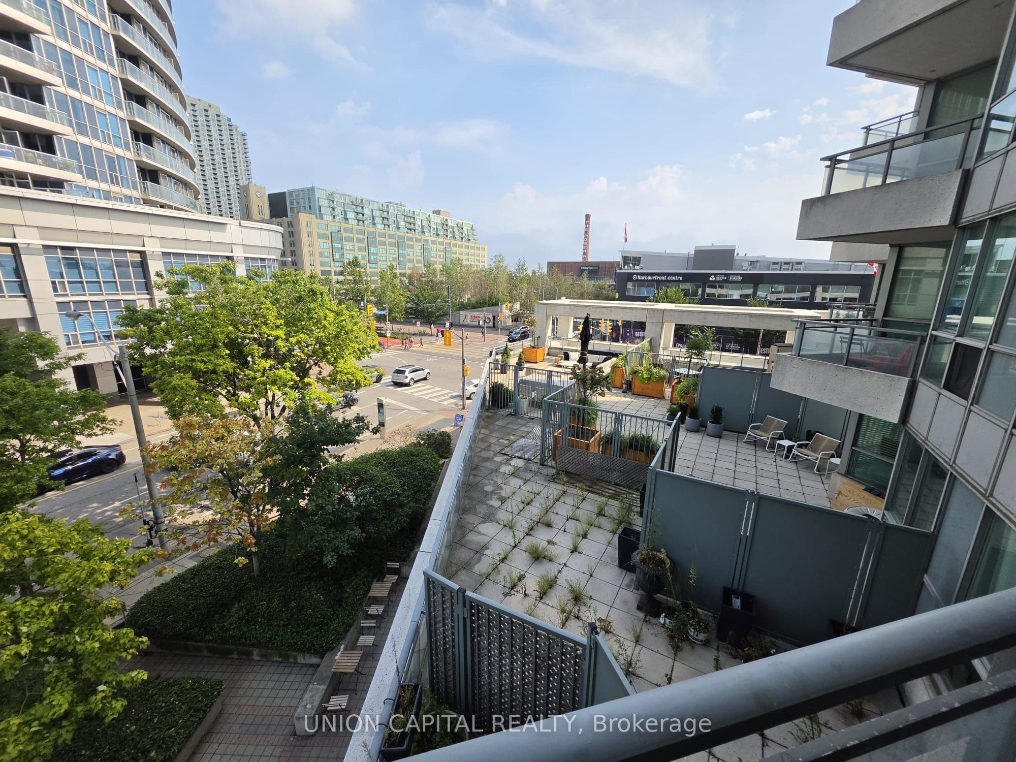 228 Queens Quay W #302 3