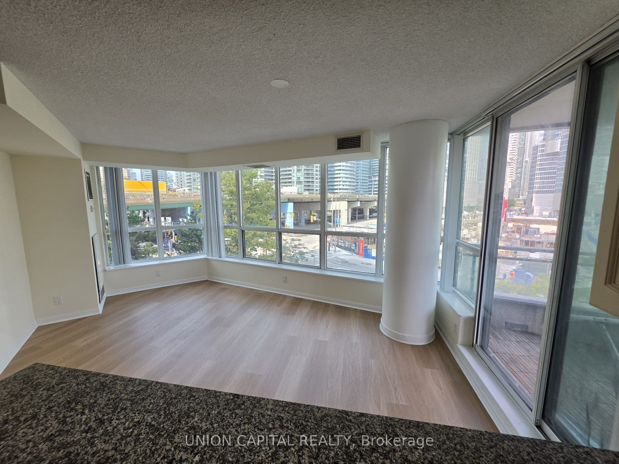 228 Queens Quay W #302 2