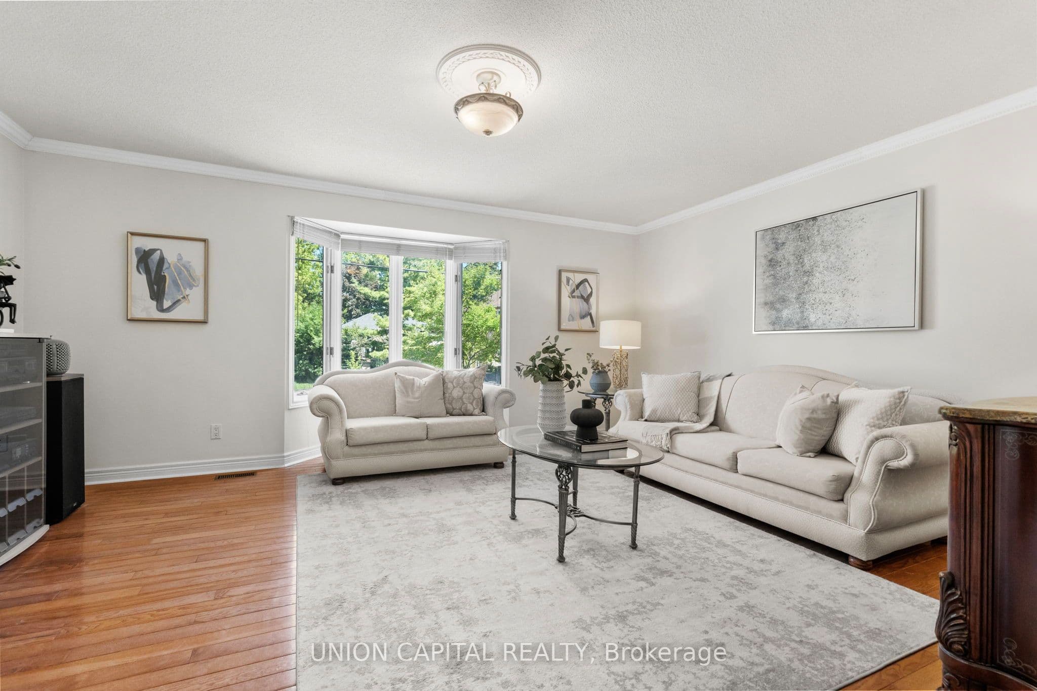 99 Abitibi Avenue 5