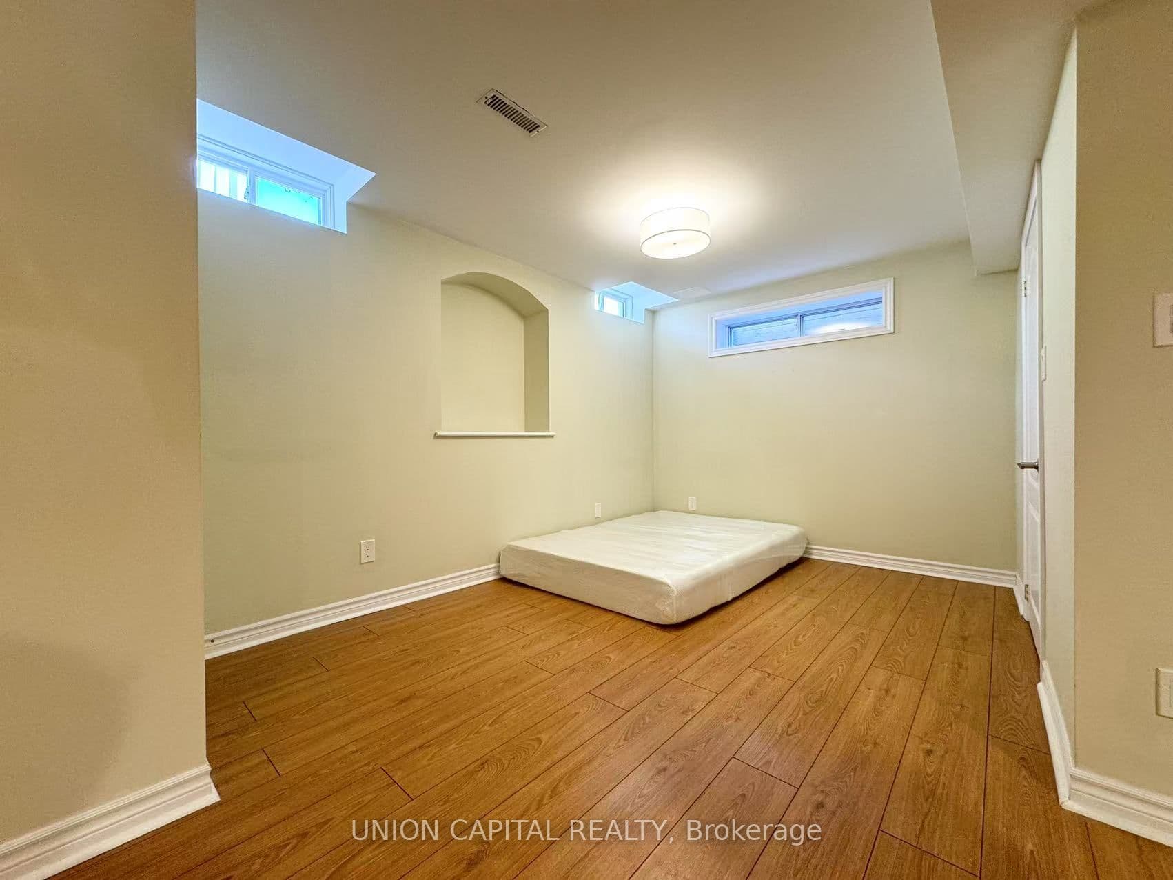 46 Clover Street #BSMT 5